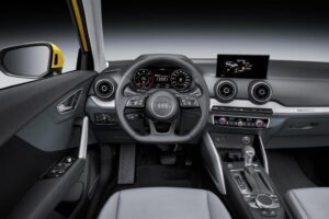Interno Audi Q2 GA